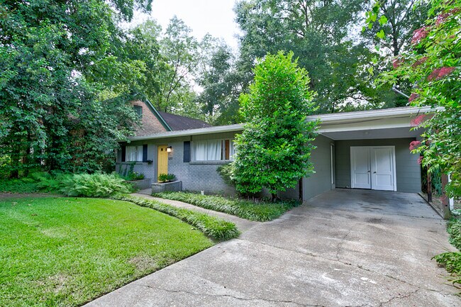 Building Photo - 1217 Kenwood Pl