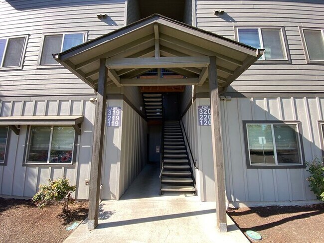 Foto del edificio - 4261 Hawthorne Ave NE