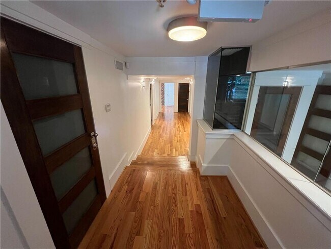 Foto del edificio - 951 Edgewood Ave NE