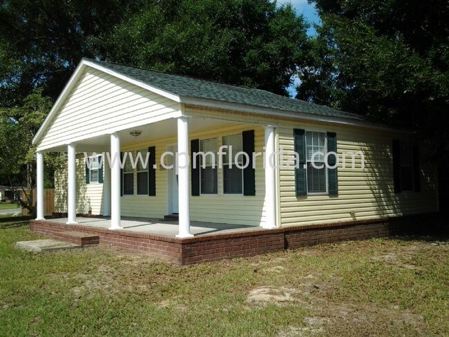 Building Photo - 301 Hansen Blvd