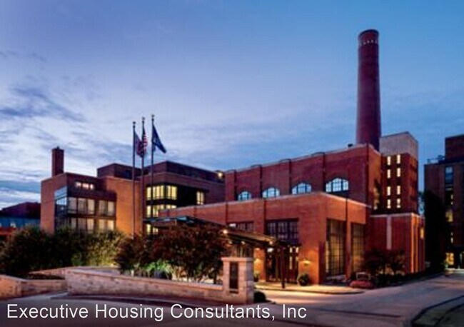Building Photo - 2 br, 3 bath House - 3150 South St, NW #1D