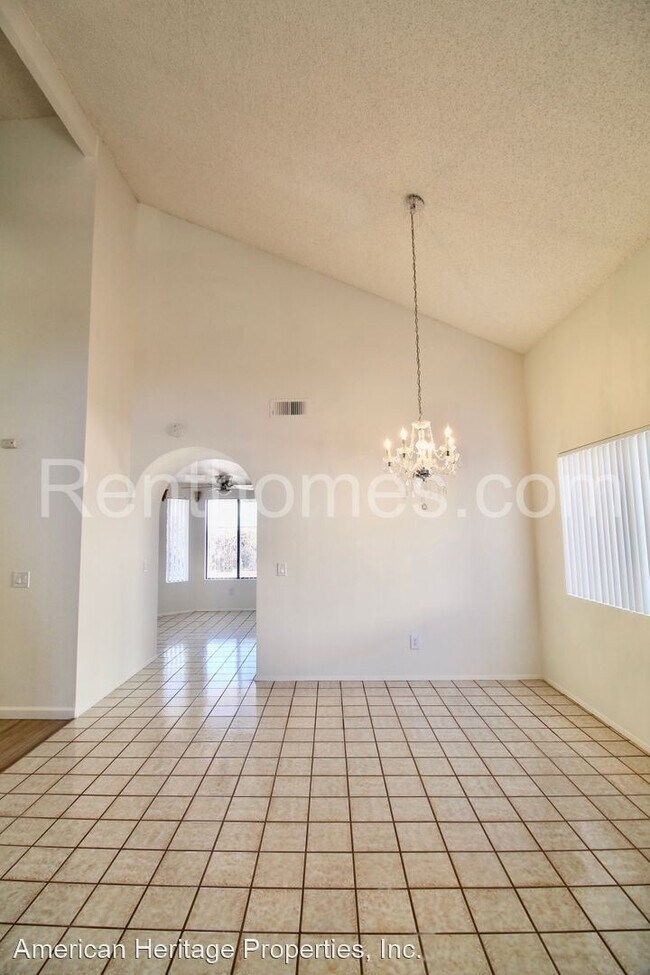 Foto del edificio - 4 br, 3 bath House - 12986 Isocoma Street