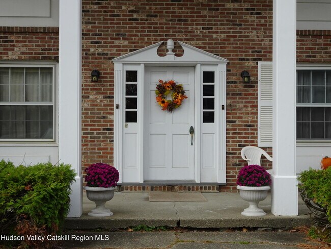 Building Photo - 167 NY-23