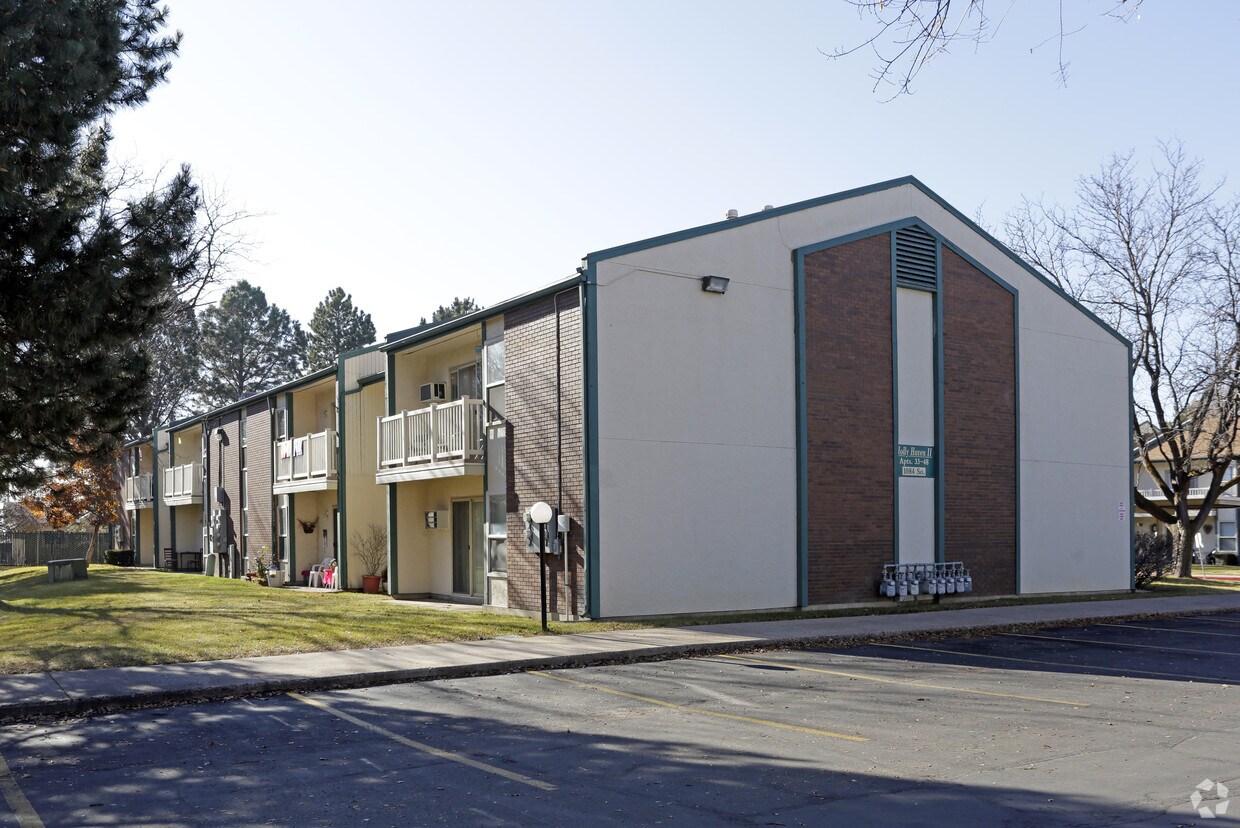 Building Photo - Holly Haven I & II