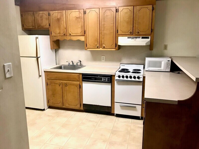 Primary Photo - 1442 Riverview Rd