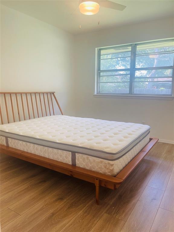 Foto del edificio - 1929 Meeker Dr