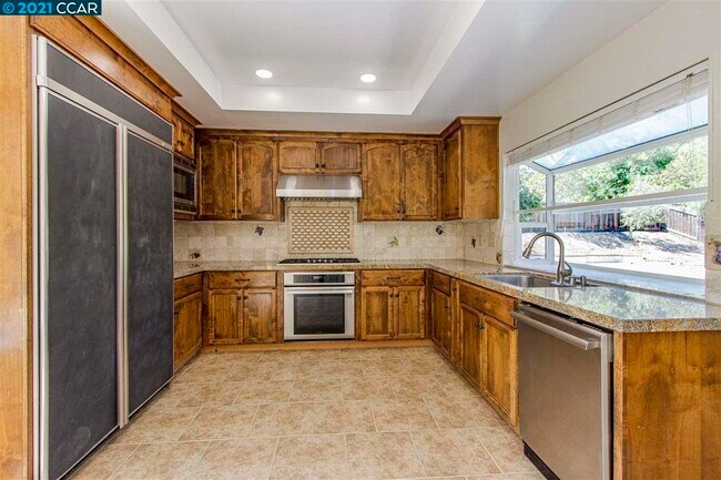Building Photo - 2775 Tumwater Dr