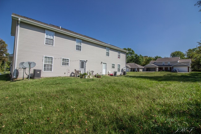 Building Photo - 7432 Noah Ct