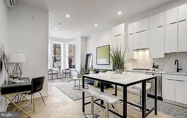 Building Photo - 1225 11th St NW