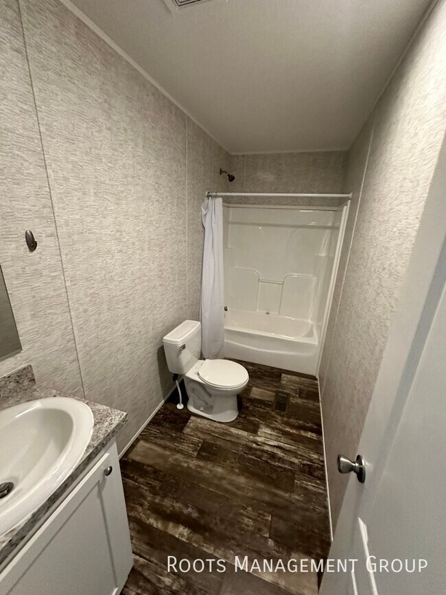 Building Photo - Home Available to Lease - Apply Today!