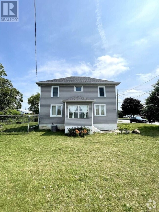 Building Photo - 215 Cannifton Rd N
