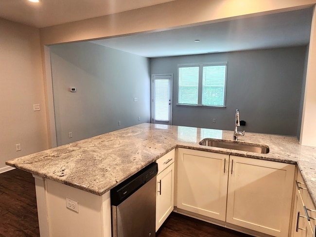 Building Photo - 1209 Fitchie Pl