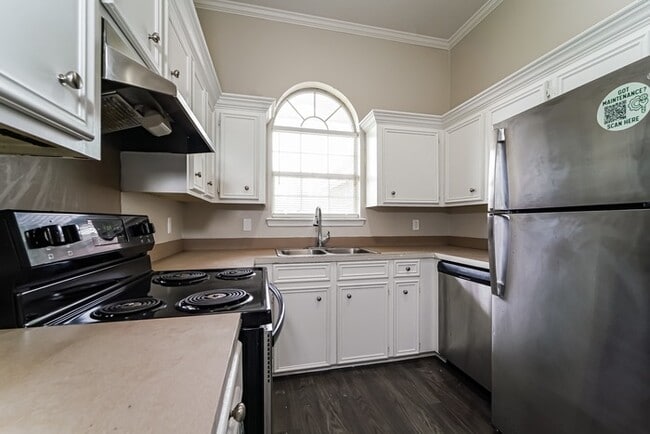 Foto del edificio - 107 Whitewood Ln