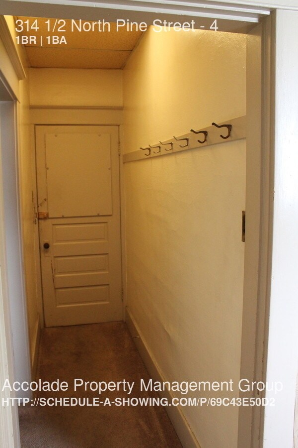 Building Photo - 314 1/2 N Pine St