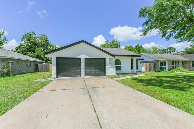 Building Photo - 11911 Rhinebeck Dr