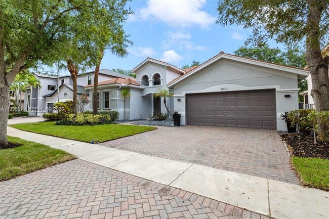 Building Photo - 3870 E Hibiscus St