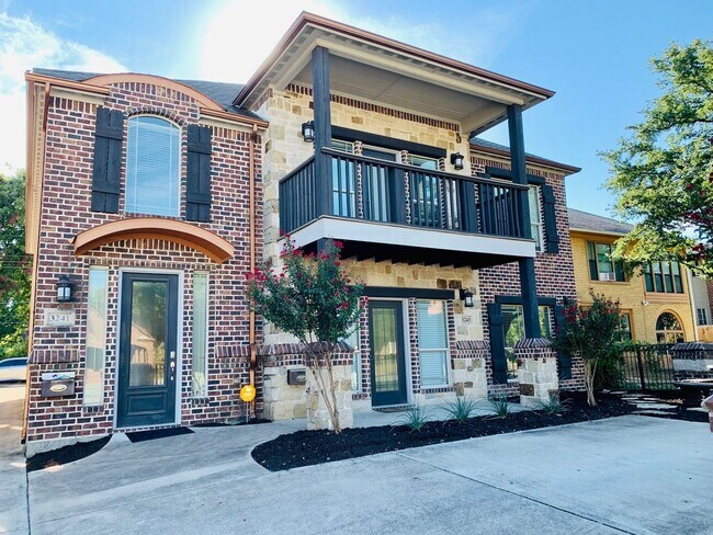 Foto del edificio - * MOVE IN SUMMER 6/29/2027 * 5 Bed 3 Bath,...