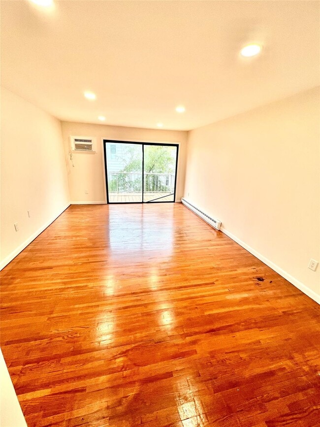 Building Photo - 20 Pierces Rd