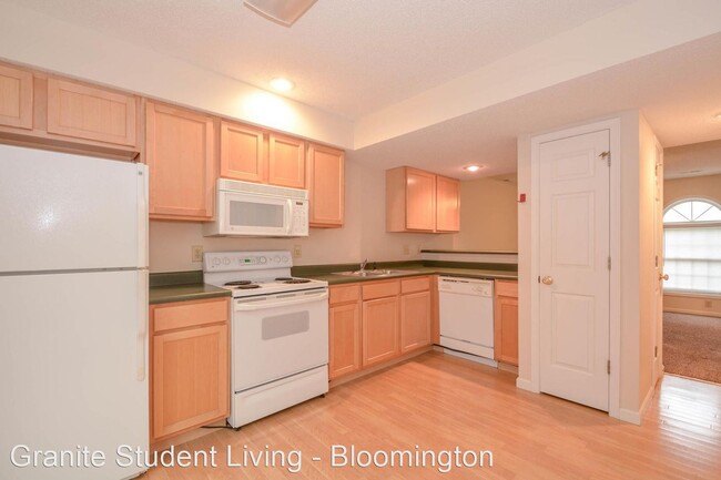 Foto del edificio - 2 br, 1.5 bath House - 910 Sherwood Hills ...