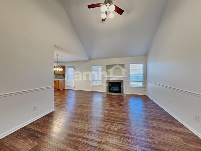 Building Photo - 2405 Joshua Ln