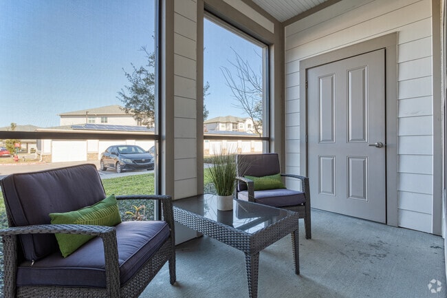 2BR, 2BA - 1293SF - Arbours at Crown Point