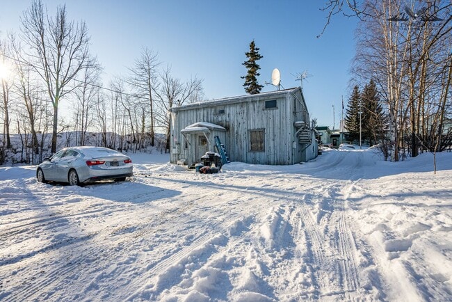 Building Photo - 265 N Knik St
