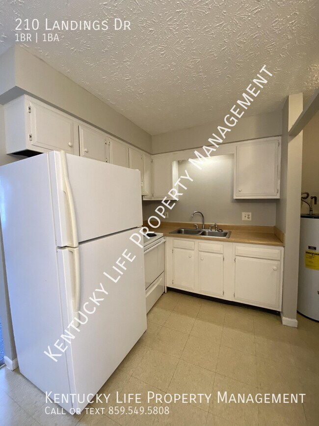 Foto del edificio - 210 Landings Dr