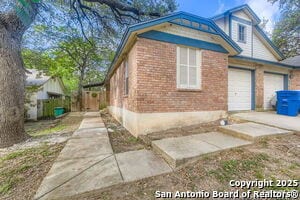 Building Photo - 8922 Hambledon Dr