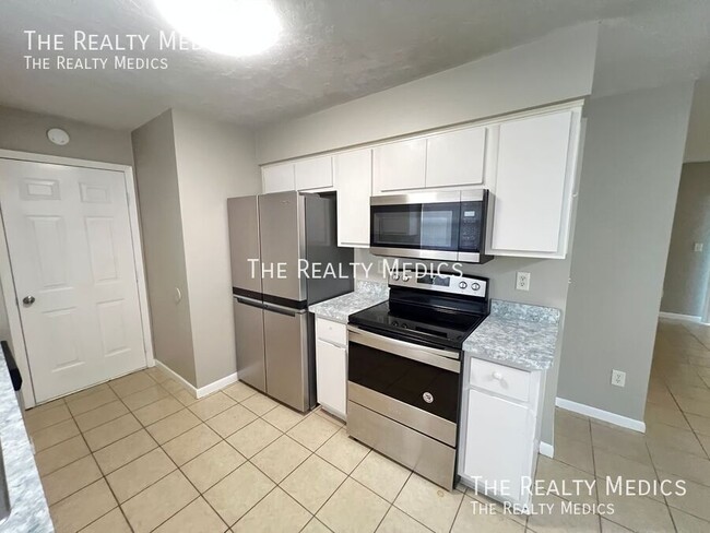 Building Photo - 13775 SE 41st Ct
