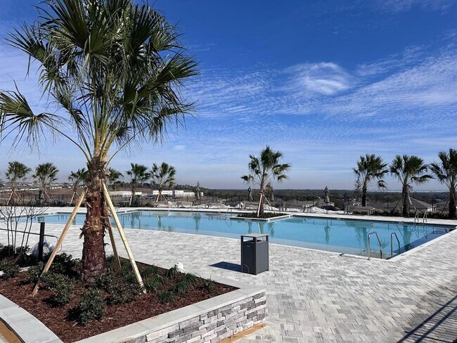 Foto del edificio - 2345 Treasure Hill St