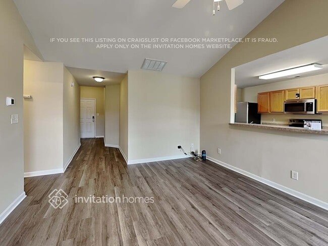 Foto del edificio - 2120 Centergrove Rd