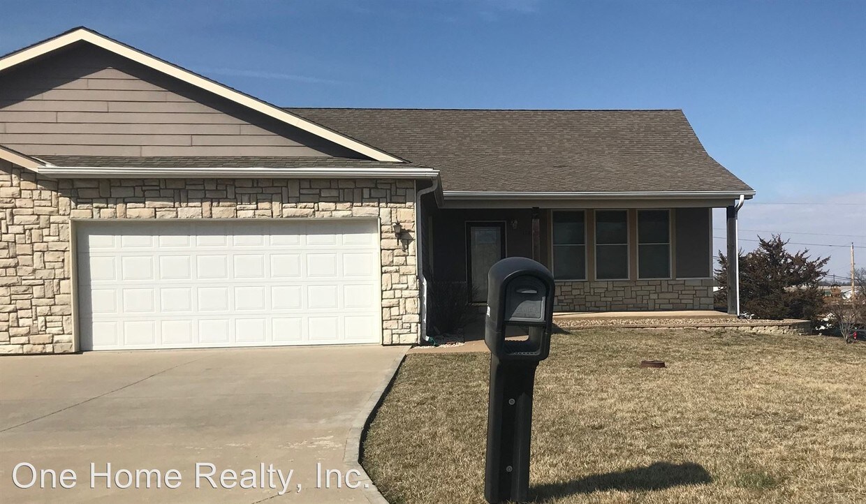 Primary Photo - 11819 Ridgeway Dr