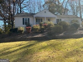 Building Photo - 2051 Bishop Creek Dr