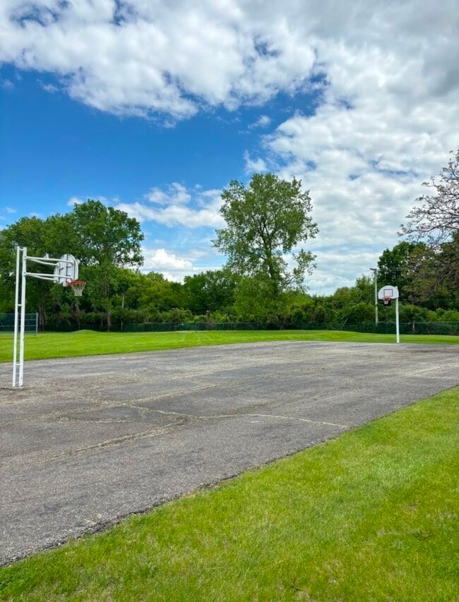 Building Photo - 32 Montego Colony