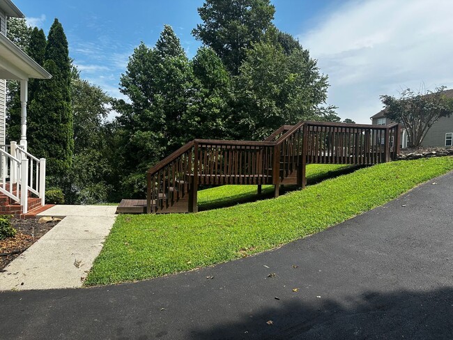 Building Photo - 8781 Lake Jordan Ct