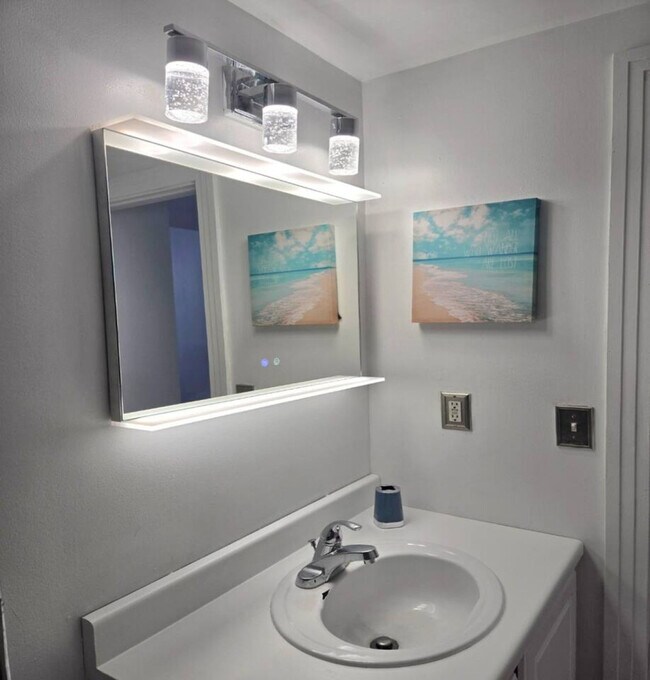 Foto del edificio - 227 Iron St