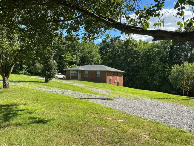 Building Photo - 275 Attaway Rd
