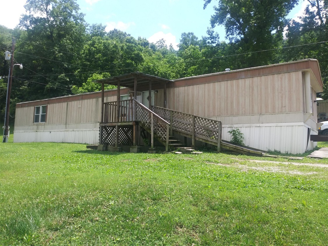 Primary Photo - 330 Pole Hill Rd