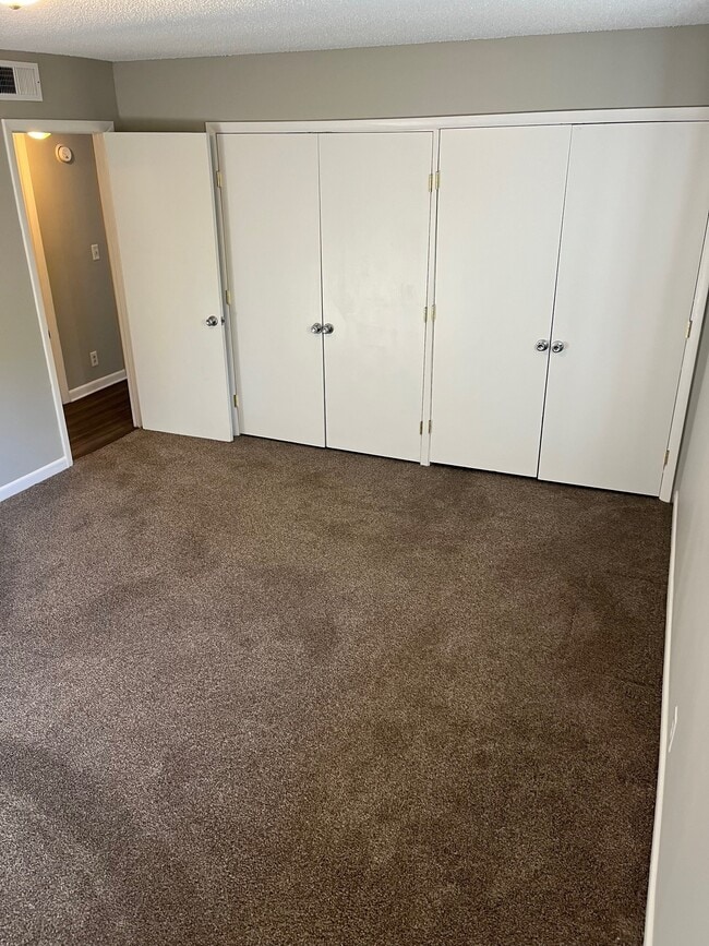 Westwood Apartments Apartments 211 37th Ave N Nashville, TN