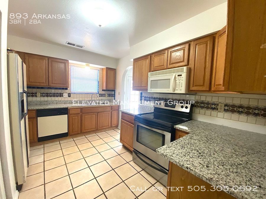 Foto principal - 893 Arkansas St SE