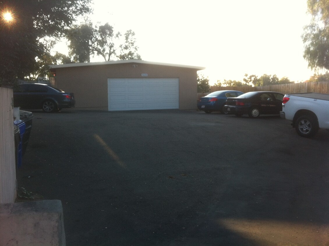 Building Photo - 5020 College Ave