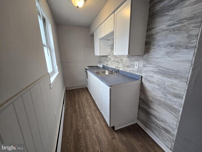 Foto del edificio - 5302 Duffield St