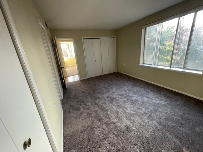 Building Photo - 4360 Ivymount Ct