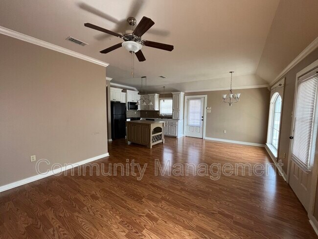 Building Photo - 13286 LA-44