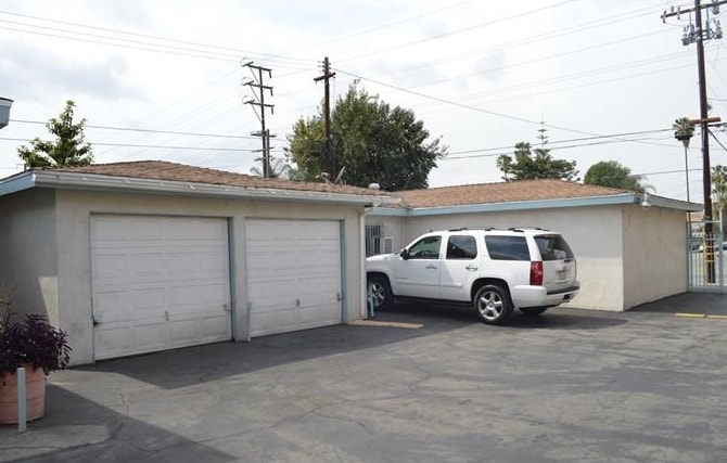 Building Photo - 1510 Vineland Ave