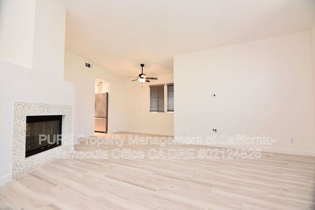 Building Photo - 40442 Clybourne Cir