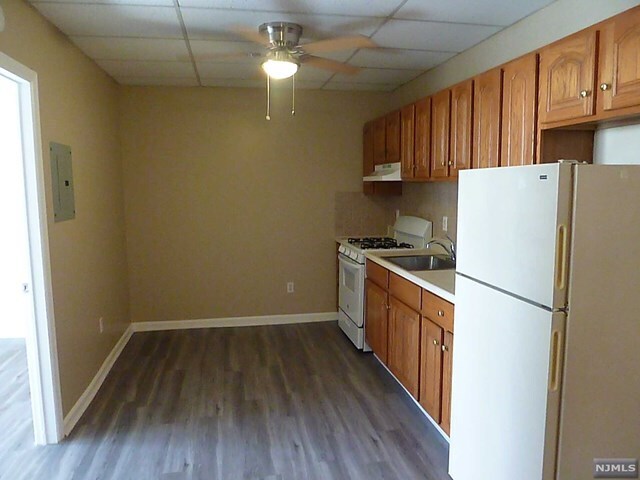 Building Photo - 111-11 Anderson Ave