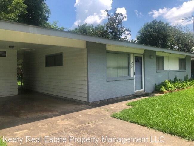 Building Photo - 3 br, 1 bath House - 306 Macklyn Street