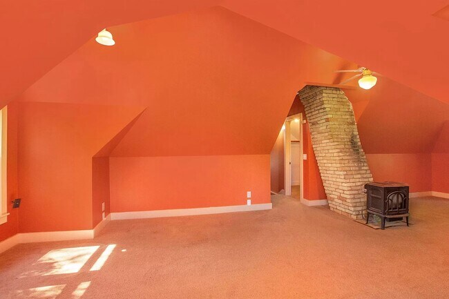 Living Room - 615 S Lafayette St