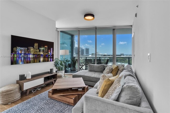 Foto del edificio - 888 Biscayne Blvd